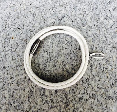 Premium White Triple Wrap Leather Bracelet