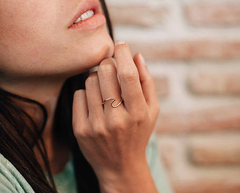 Dainty Gold Wave Ring