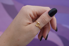 Gold Arrow & Wave ring bundle set