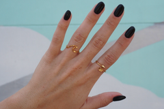 Gold Arrow & Wave ring bundle set