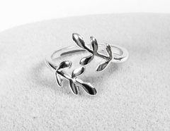 Lucky Leaf Ring